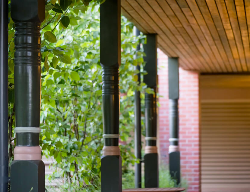 Daylesford-Timber-Posts-12-w1574h1050 Daylesford-Timber-Posts-12-w1574h1050